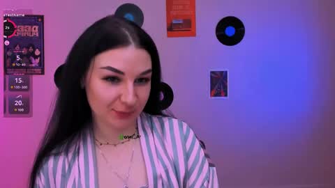 Snapshot of rina_gold_ chatting on May 10, 9:25 am Rina online show from May 10, 9:25 am