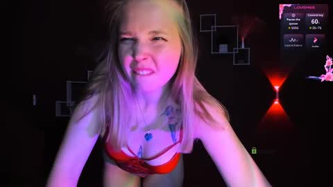 Snapshot of rina_gold_ chatting on May 11, 2:45 pm Rina online show from May 11, 2:45 pm