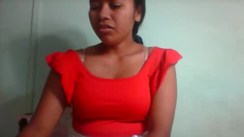 Snapshot of rinah856024 chatting on February 10, 5:28 pm rinah856024 online show from February 10, 5:28 pm