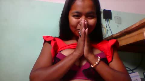 Snapshot of rinah856024 chatting on March 14, 4:51 am rinah856024 online show from March 14, 4:51 am