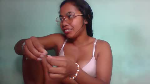 rinah856024 online show from May 3, 4:57 pm