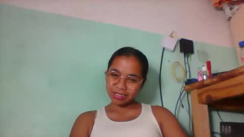 rinah856024 online show from May 9, 6:24 pm