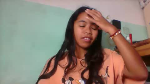 rinah856024 online show from May 10, 6:29 am