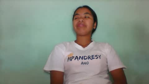 rinah856024 online show from May 18, 4:46 pm