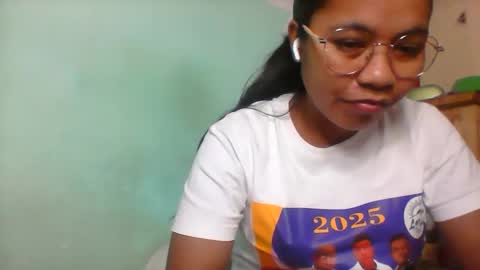 rinah856024 online show from May 19, 4:24 pm