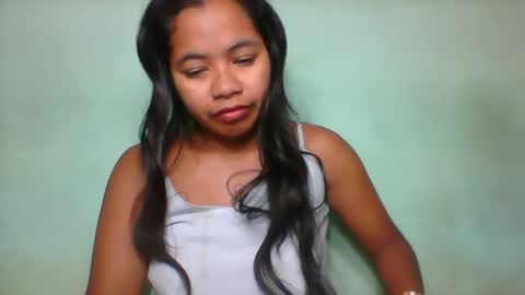 rinah856024 online show from May 24, 5:45 am