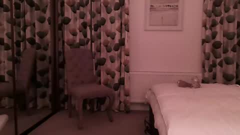 Rob online show from November 10, 6:51 pm