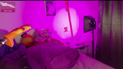 Snapshot of riniryokouwu chatting on April 17, 10:57 pm online show from April 17, 10:57 pm