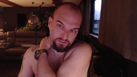 Snapshot of ripp3r chatting on December 16, 3:54 pm Jack online show from December 16, 3:54 pm