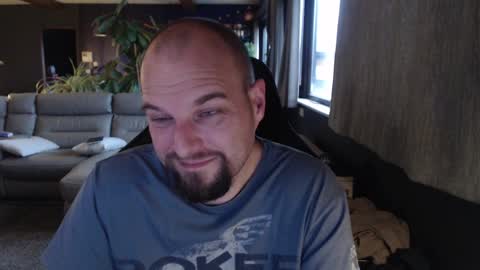 Snapshot of ripp3r chatting on December 18, 3:11 pm Jack online show from December 18, 3:11 pm