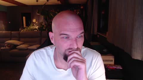 Snapshot of ripp3r chatting on January 2, 5:50 pm Jack online show from January 2, 5:50 pm