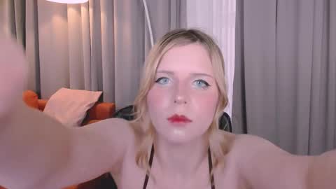 Snapshot of riritempt chatting on May 16, 6:32 am Lolli online show from May 16, 6:32 am