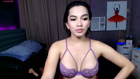 Snapshot of risque_asiancassandra chatting on February 16, 1:51 pm Miss Cassie online show from February 16, 1:51 pm