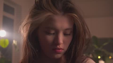 Akemi online show from February 12, 4:46 pm