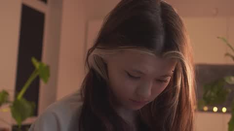 Akemi online show from March 13, 5:08 pm