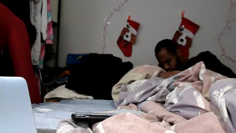 Snapshot of riversaint chatting on January 19, 4:25 pm River Saint online show from January 19, 4:25 pm