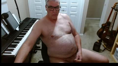 Snapshot of rjdew1130 chatting on May 9, 10:15 pm rjdew1130 online show from May 9, 10:15 pm
