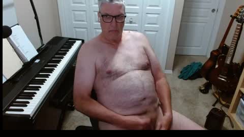 Snapshot of rjdew1130 chatting on May 30, 6:49 pm rjdew1130 online show from May 30, 6:49 pm
