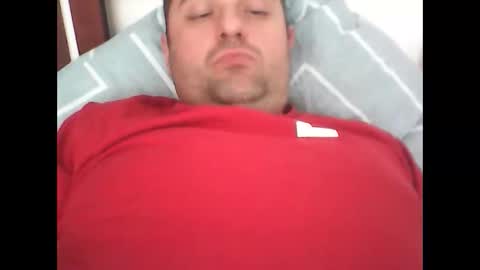 Snapshot of ro112458 chatting on October 5, 11:52 am rosta online show from October 5, 11:52 am