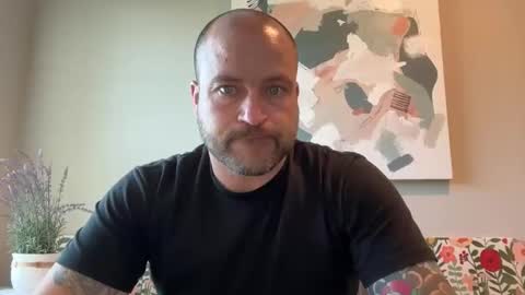 Snapshot of roadking1122 chatting on May 19, 1:50 pm roadking1122 online show from May 19, 1:50 pm