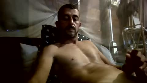 Snapshot of roadsidepicnic01 chatting on January 8, 9:21 am Daddy online show from January 8, 9:21 am