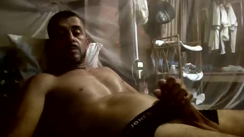 Snapshot of roadsidepicnic01 chatting on February 8, 3:42 pm Daddy online show from February 8, 3:42 pm