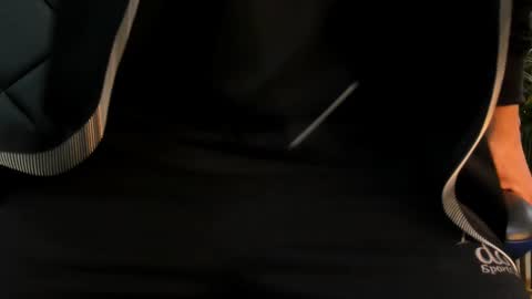 Roan Birkin online show from March 30, 7:15 pm