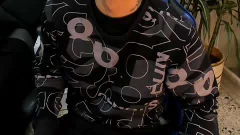 Roan Birkin online show from April 14, 7:53 pm