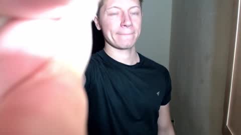 Snapshot of roastingcorn chatting on February 22, 11:09 am RoastingCorn online show from February 22, 11:09 am