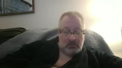 rob872217 online show from March 2, 5:08 am