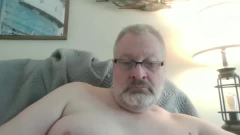 rob872217 online show from April 17, 6:22 pm