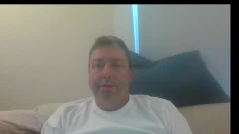 Snapshot of rob_bower_guy chatting on November 1, 8:22 pm rob_bower_guy online show from November 1, 8:22 pm