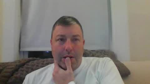 rob_bower_guy online show from January 18, 2:59 am