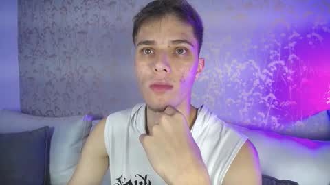 Snapshot of robbinblaze chatting on February 4, 3:12 am Robbin online show from February 4, 3:12 am