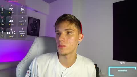 Snapshot of robbinblaze chatting on February 11, 5:01 am Robbin online show from February 11, 5:01 am