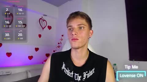 Snapshot of robbinblaze chatting on February 12, 4:51 am Robbin online show from February 12, 4:51 am