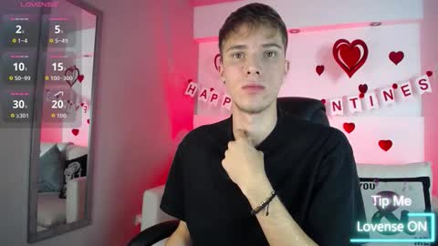 Snapshot of robbinblaze chatting on February 18, 5:14 am Robbin online show from February 18, 5:14 am