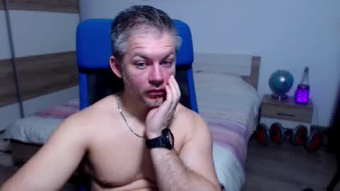 robbyshawz online show from December 2, 5:24 am