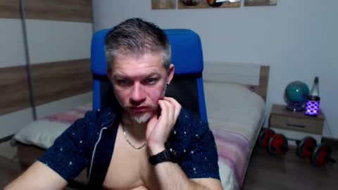 robbyshawz online show from February 7, 5:44 am