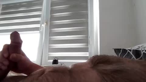 robert304775 online show from April 12, 12:54 pm