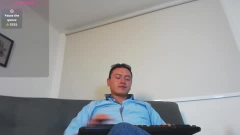 Snapshot of robert_honey chatting on September 25, 10:57 pm Robert online show from September 25, 10:57 pm