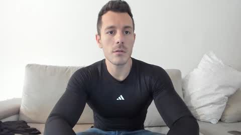 roberto4ever online show from February 16, 10:54 am