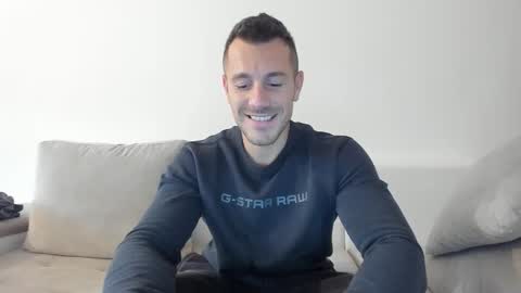 roberto4ever online show from October 24, 1:29 pm