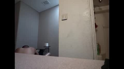 robertsaiz4200 online show from February 19, 4:30 am