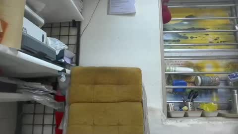 Snapshot of robertsalia220 chatting on December 31, 6:37 am Robertsalia online show from December 31, 6:37 am