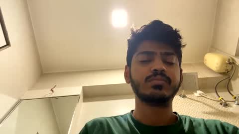 Snapshot of robertsalia220 chatting on February 1, 4:24 am Robertsalia online show from February 1, 4:24 am