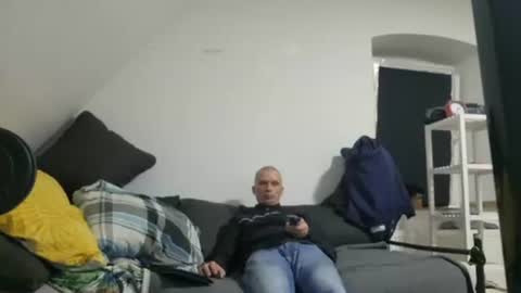 Zenek online show from April 6, 12:41 am