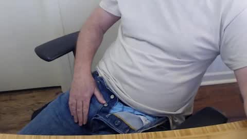 robidan6923 online show from March 24, 12:21 pm