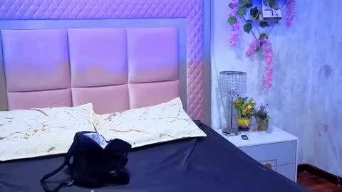 robin D online show from October 8, 12:03 pm