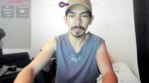 Robin online show from May 23, 1:44 am